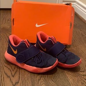 KD Trey 5 size 5Y